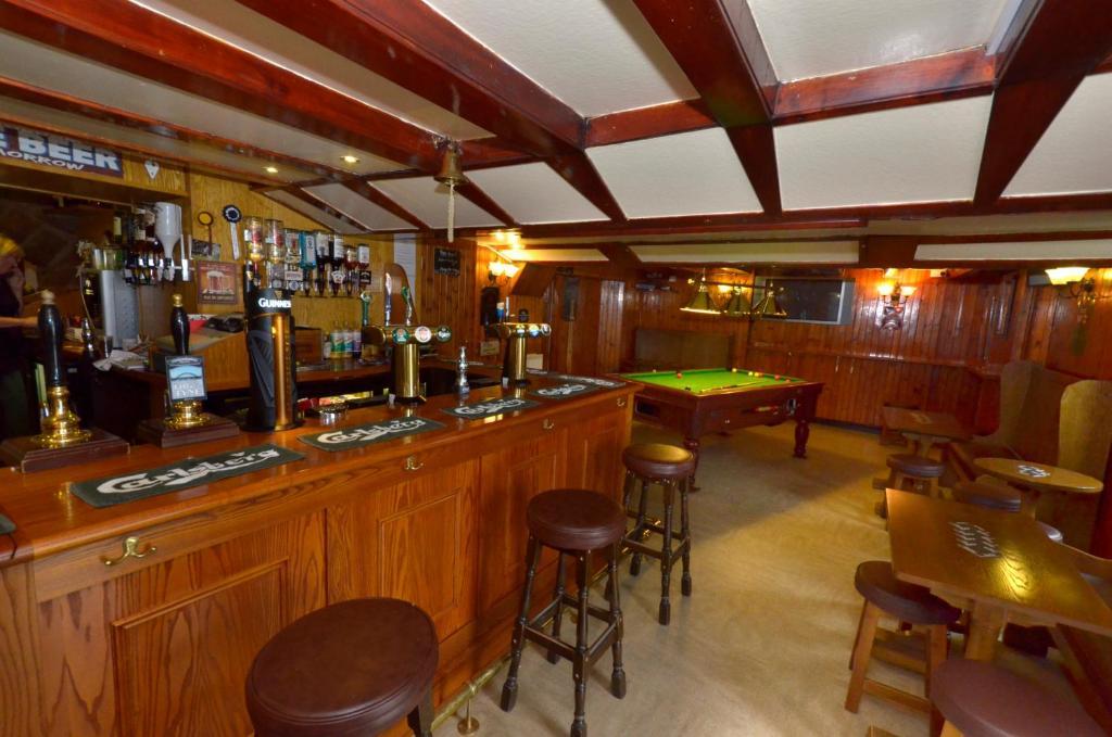 Auld Cross Keys Inn Jedburgh Rom bilde